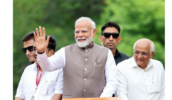সোমনাথ অমৃত পর্বের উদযাপনে অংশ নিতে প্রধানমন্ত্রী নরেন্দ্র মোদী আজ গুজরাটের প্রভাস পাটনে পৌঁছেছেন