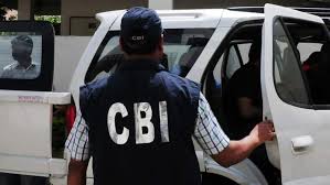10 दिन की सीबीआई हिरासत में भेजे गए नीट पेपरलीक मामले के मुख्य आरोपी पी.वी. कुलकर्णी और मनीषा वाघमारे