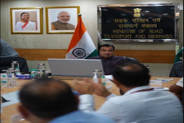 Union Minister Nitin Gadkari Chairs Highway Review Meet; Focus on Durability and Safety