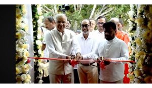 ভগবান বুদ্ধের জন্ম, বোধিলাভ এবং মহাপরিনির্বাণ-কে স্মরণ করে আজ শ্রীলঙ্কায় ‘ভেসাক পোয়া দিবস’ উদযাপিত হচ্ছে।