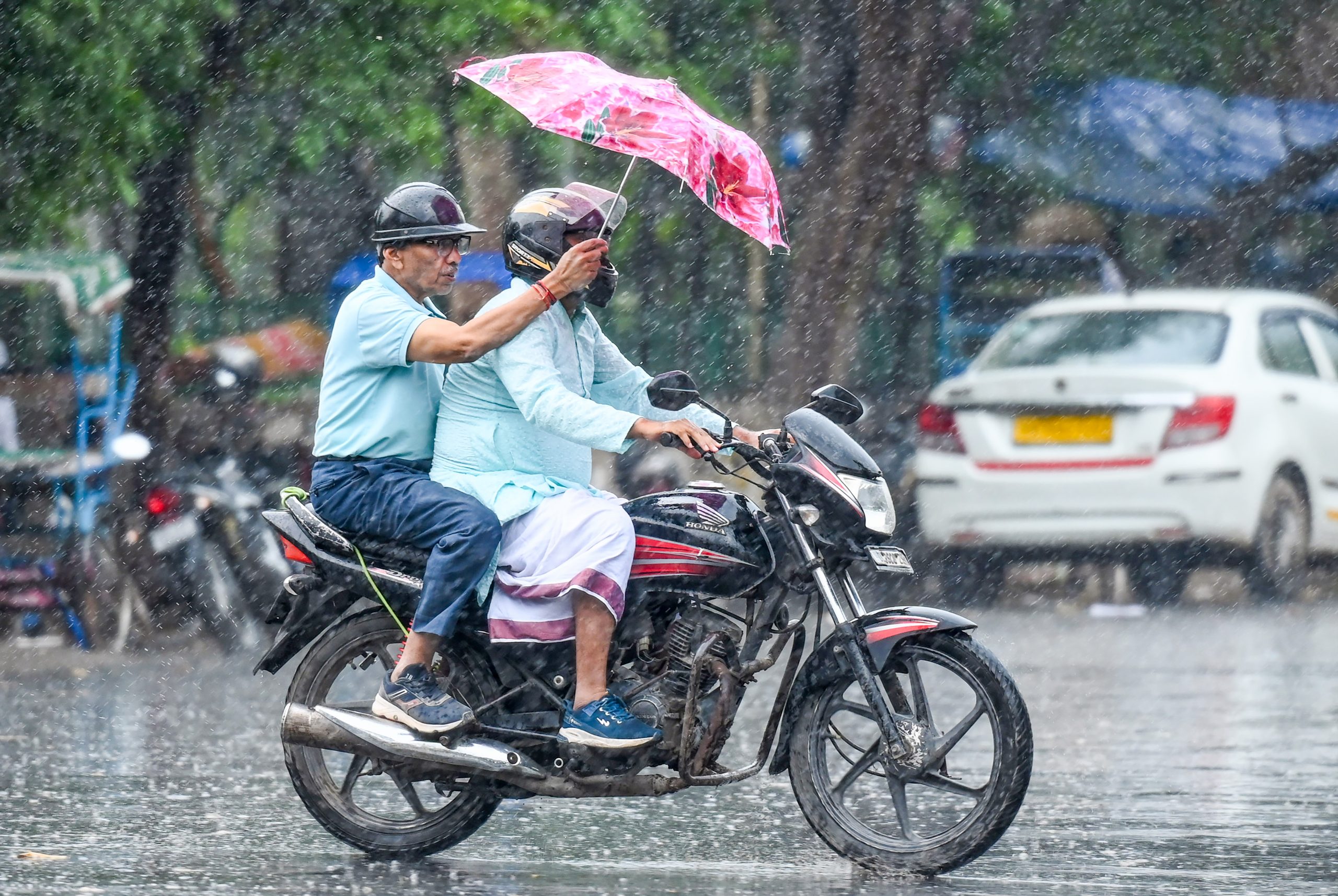 IMD issues red alert for thunderstorms, rainfall conditions over Delhi, Haryana, and Chandigarh