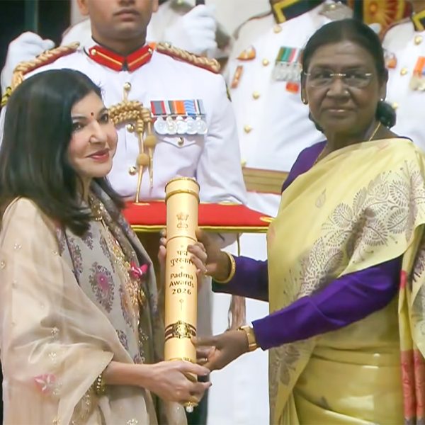 President Droupadi Murmu presents Padma Awards to eminent personalities; Journalist P. Narayanan, actors Mammootty, R Madhavan and singer Alka Yagnik