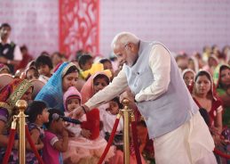 पीएम मोदी ने हर क्षेत्र में महिलाओं की भागीदारी को सराहा