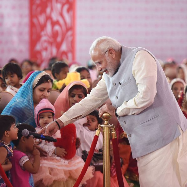 पीएम मोदी ने हर क्षेत्र में महिलाओं की भागीदारी को सराहा