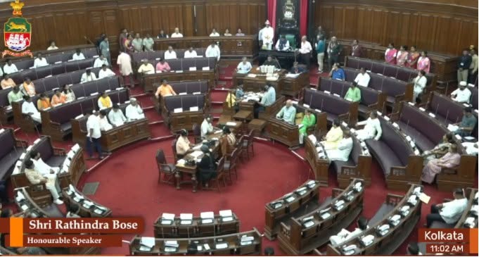 পূর্ববর্তী সরকারের আমলে বিভিন্ন দফতরে হওয়া অনিয়ম, দুর্নীতি এবং প্রশাসনিক ব্যর্থতার খতিয়ান প্রকাশ্যে আনতে আগামী দিনে প্রতিটি দফতরের শ্বেতপত্র প্রকাশ করা হবে।