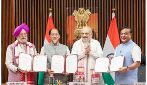 केंद्र ने असम और नागालैंड सरकार के साथ कच्चे तेल तथा प्राकृतिक गैस की खोज और उत्पादन के लिए त्रिपक्षीय समझौता ज्ञापन पर हस्ताक्षर किए
