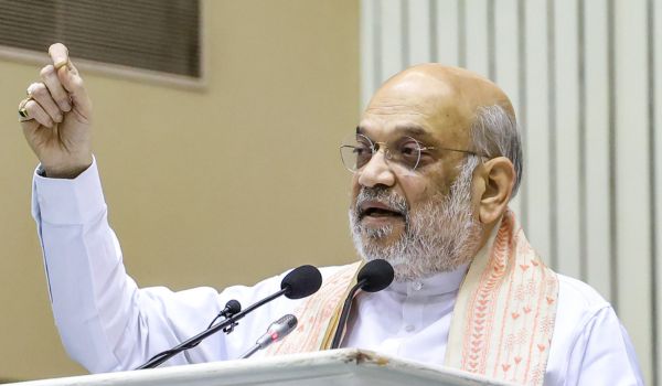 মহাৰাষ্ট্ৰৰ কোলহাপুৰত ১,৪৪৫ কোটিৰো অধিক টকা ব্যয়সাপেক্ষ শ্রীঅম্বাবাই মন্দিৰ উন্নয়ন প্রকল্পৰ শুভাৰম্ভ কেন্দ্ৰীয় গৃহ আৰু সমবায় মন্ত্ৰী অমিত শ্বাহৰ