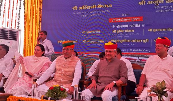 Modernisation of Indian Railways is progressing at a rapid pace: Union Minister Vaishnaw