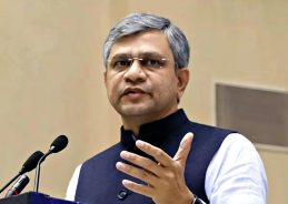 Railway Minister Ashwini Vaishnaw to visit Kolkata to review stalled railway projects