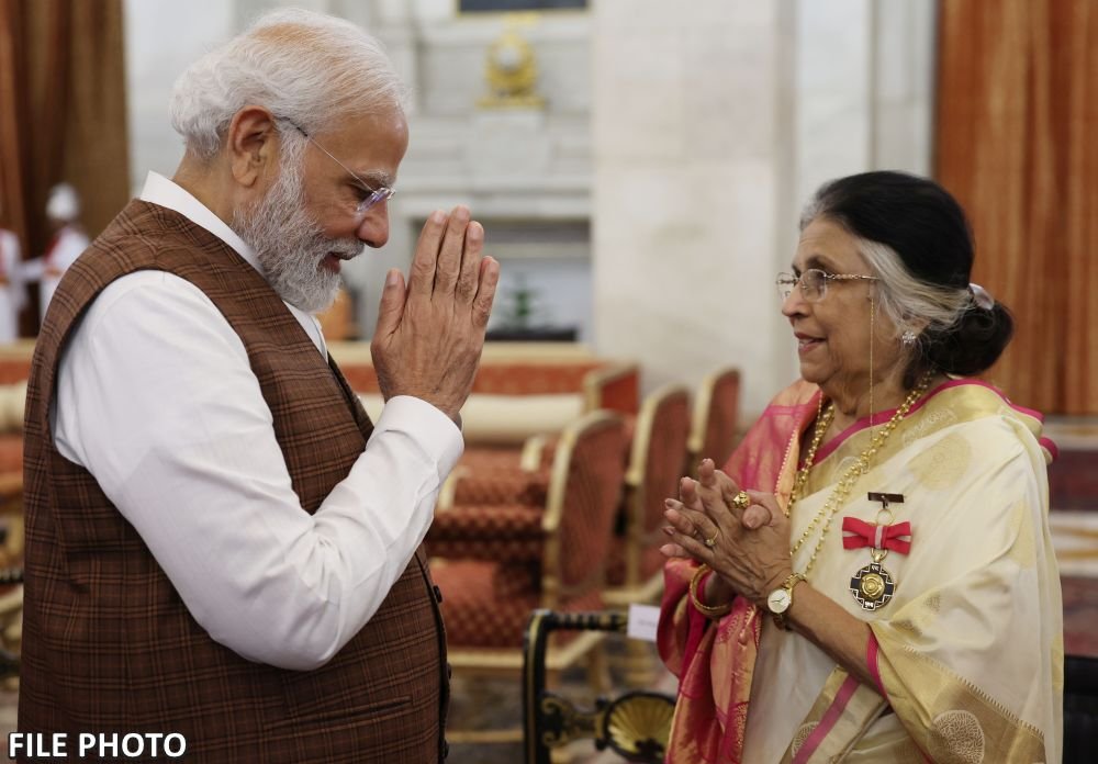 प्रधानमंत्री मोदी ने लोकप्रिय गायिका सुमन कल्याणपुर के निधन पर गहरा शोक व्यक्त किया