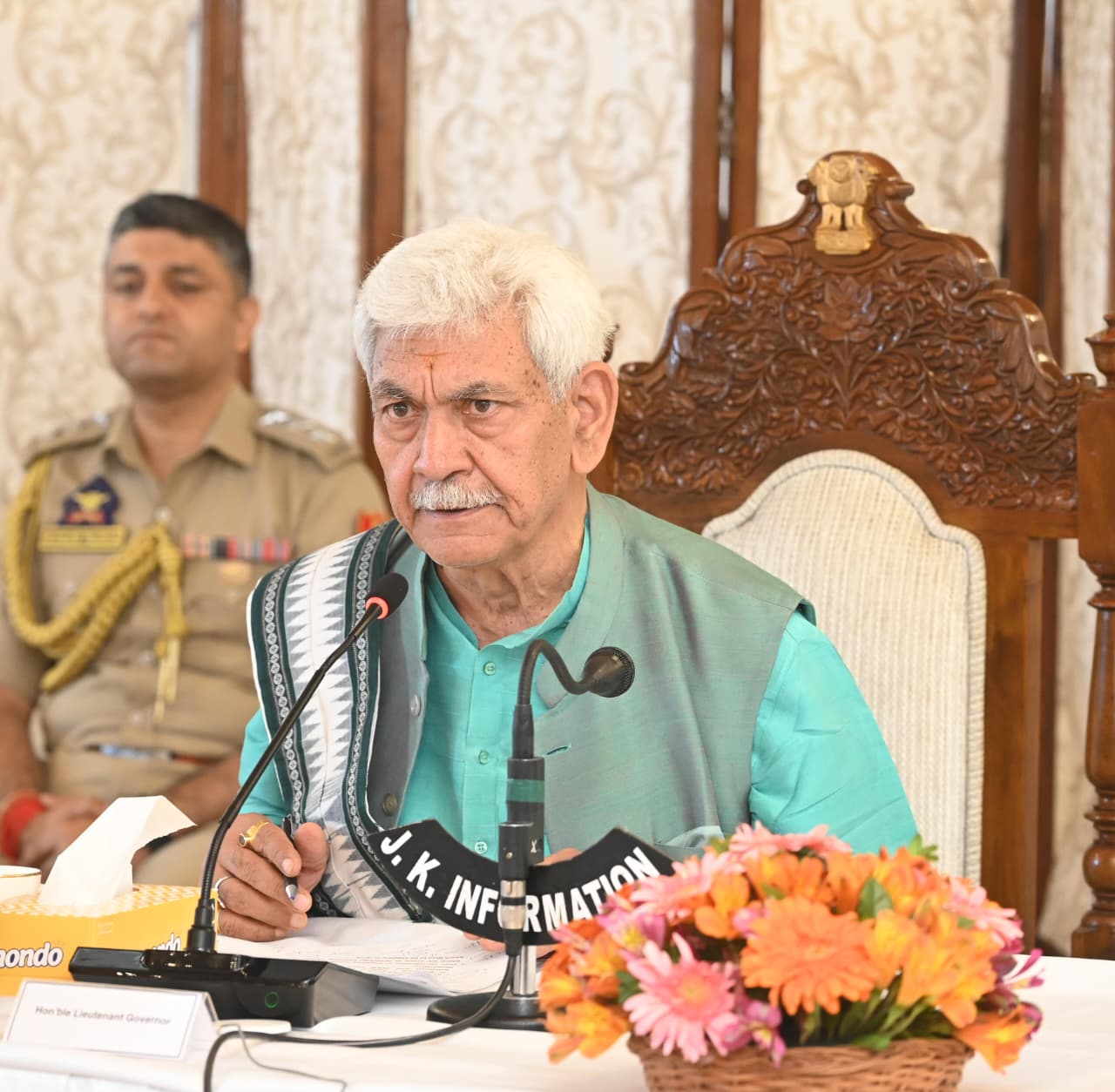 जम्मू-कश्मीर: उप-राज्यपाल मनोज सिन्हा ने तीन जुलाई से शुरू हो रही श्री अमरनाथजी यात्रा की तैयारियों की समीक्षा की