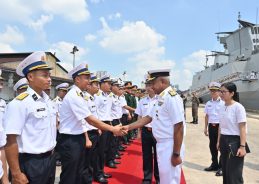 INS Udaygiri and INS Kavaratti reach Nha Rong port during operational deployment