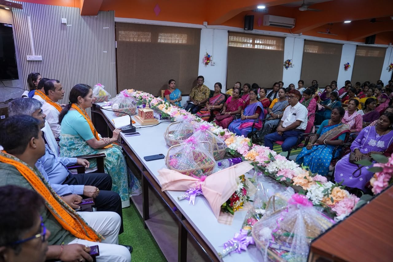 Union Minister Annpurna Devi Interacts with Women Corporators and Self-Help Groups in Tripura