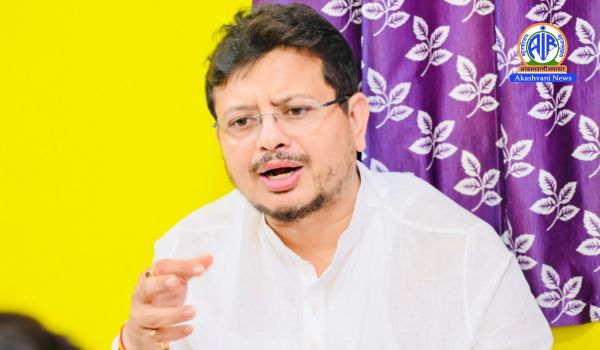 Trinamool Congress faces turmoil as expelled MLA Ritabrata Banerjee claims support of nearly 60 MLAs in West Bengal assembly
