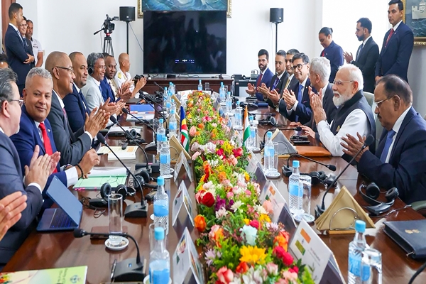PM Modi holds delegation-level talks with Seychelles President Patrick Herminie in Victoria