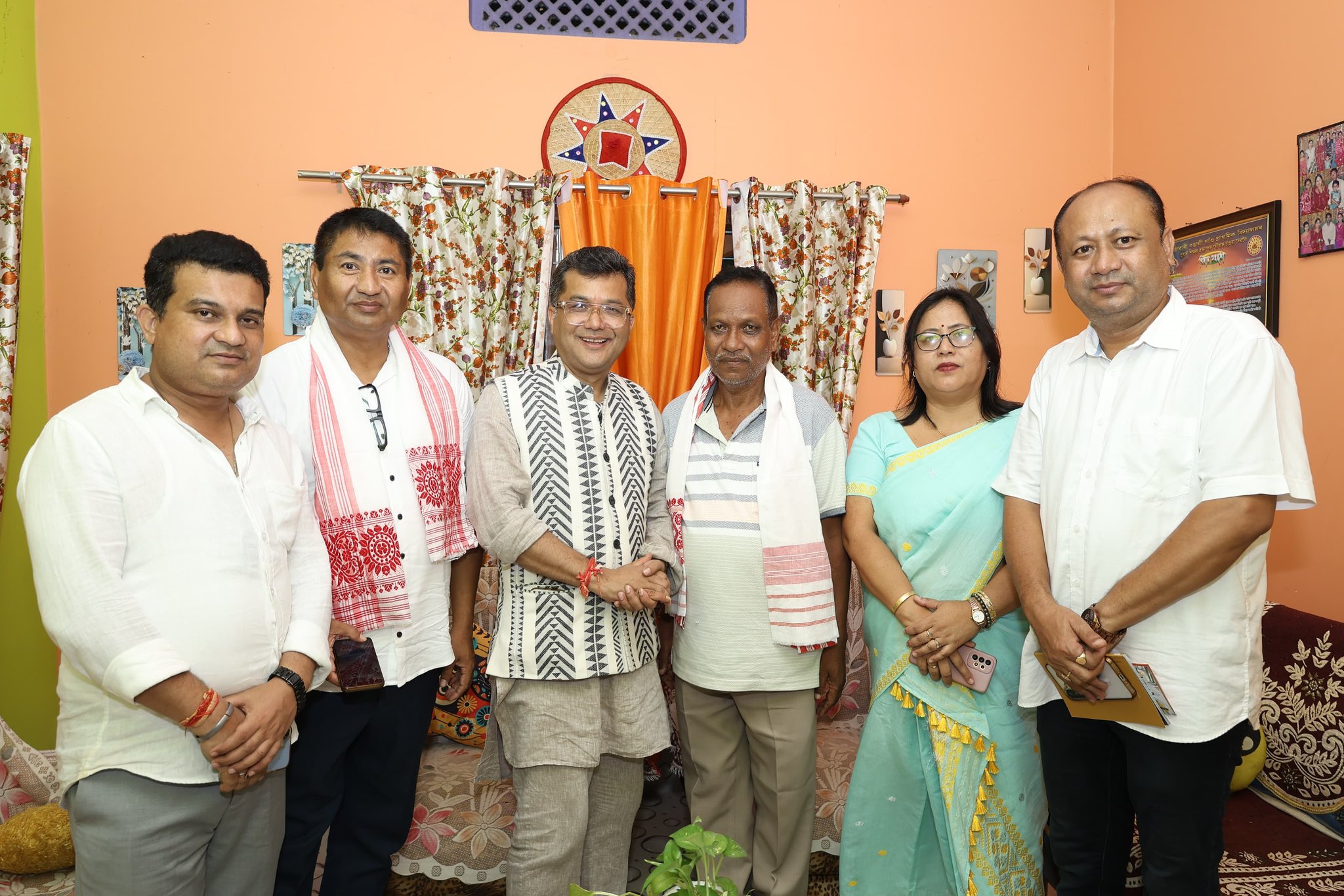 ডিমৌত ৰাজ্য মন্ত্রী পৱিত্ৰ মাৰ্ঘেৰিটাৰ জনসম্পর্ক যাত্রা সম্পন্ন