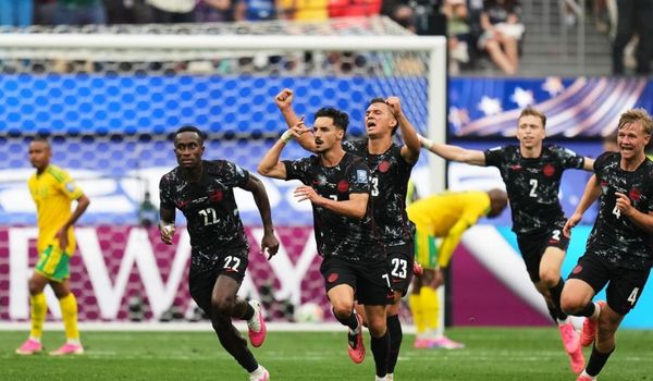 Canada Beat South Africa 1-0 in FIFA World Cup Knockout Stage