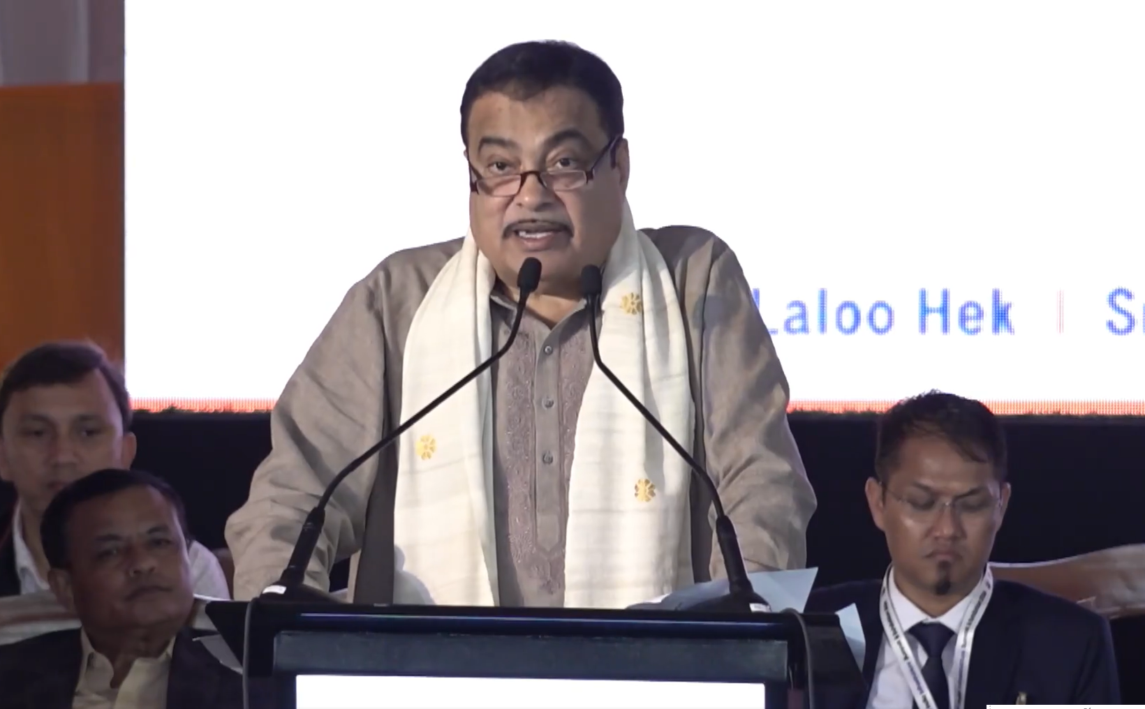 सड़क परिवहन और राजमार्ग मंत्री नितिन गडकरी ने मेघालय में 3214 करोड़ रुपये के कार्य की आधारशिला रखी