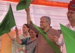 Railway Minister Ashwini Vaishnaw, Rajasthan CM Flag Off Jaipur-Darbhanga Amrit Bharat Express