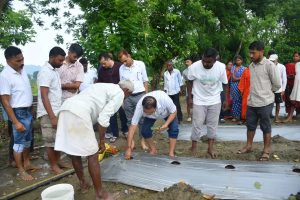 জখলাবন্ধাত কৃষি বিভাগৰ উদ্যোগত অনুষ্ঠিত বীজ সিঁচা পৰ্বৰ শুভাৰম্ভ