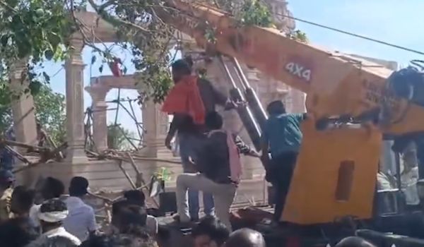Maharashtra : PM Modi expresses grief over loss of lives in Parbhani wall collapse