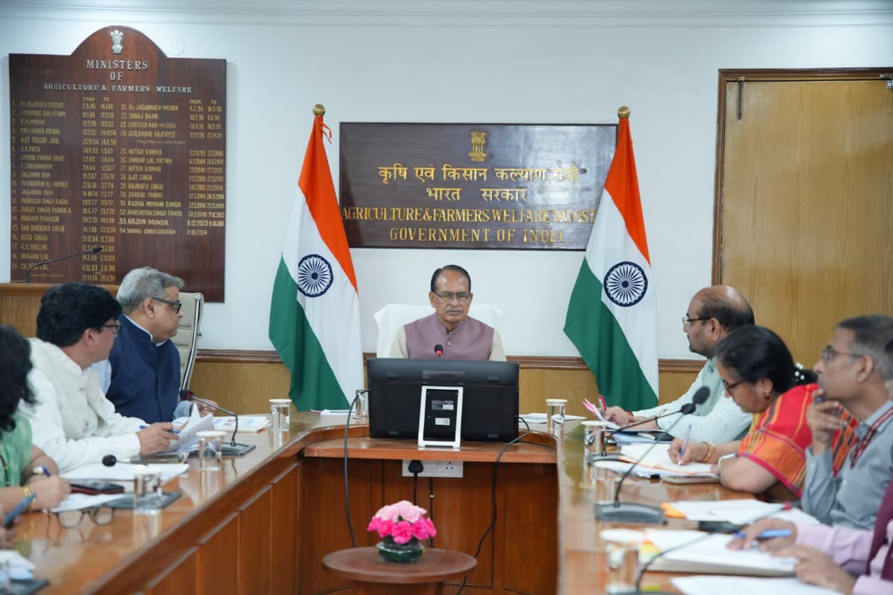 Union Ministers Shivraj Singh Chouhan and Bhupender Yadav chair review on crop residue burning