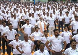 IDY 2026: PM Modi leads the nation in practicing Common Yoga Protocol from historic Red Road in Kolkata