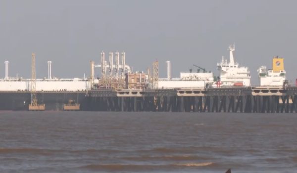 India’s LNG tanker ‘Disha’ arrives at Dahej Port in Gujarat after crossing Strait of Hormuz