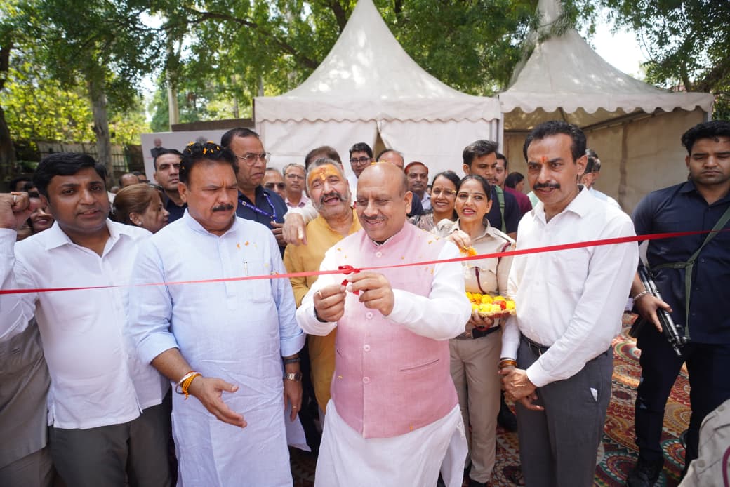 दिल्ली विधानसभा अध्‍यक्ष विजेंद्र गुप्‍ता ने रोहिणी में जनकल्‍याण शिविर का उद्घाटन किया