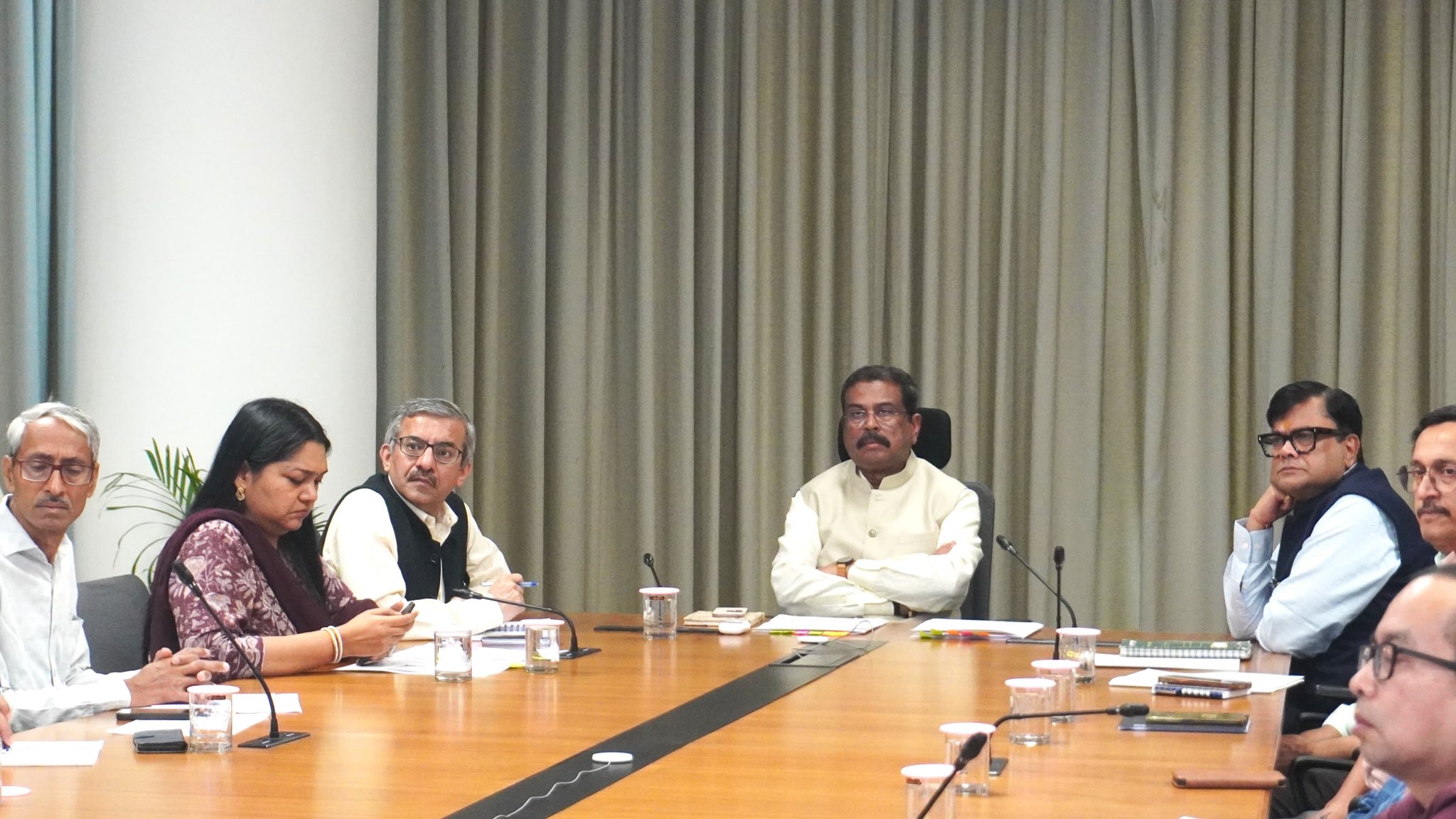 নীট ইউ জিৰ পুনৰ পৰীক্ষাৰ প্ৰস্তুতিৰ মূল্যায়নৰ বাবে উচ্চ পৰ্যায়ৰ পৰ্যালোচনা বৈঠক