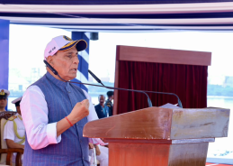 প্রতিরক্ষা মন্ত্রী রাজনাথ সিং বলেছেন যে, ভারত বর্তমান প্রতিরক্ষা সক্ষমতা এবং উন্নত প্রযুক্তি উভয়কেই শক্তিশালী করার মাধ্যমে একটি শক্তিশালী, আত্মনির্ভরশীল এবং ভবিষ্যতের জন্য প্রস্তুত প্রতিরক্ষা বাহিনী গড়ে তুলছে।
