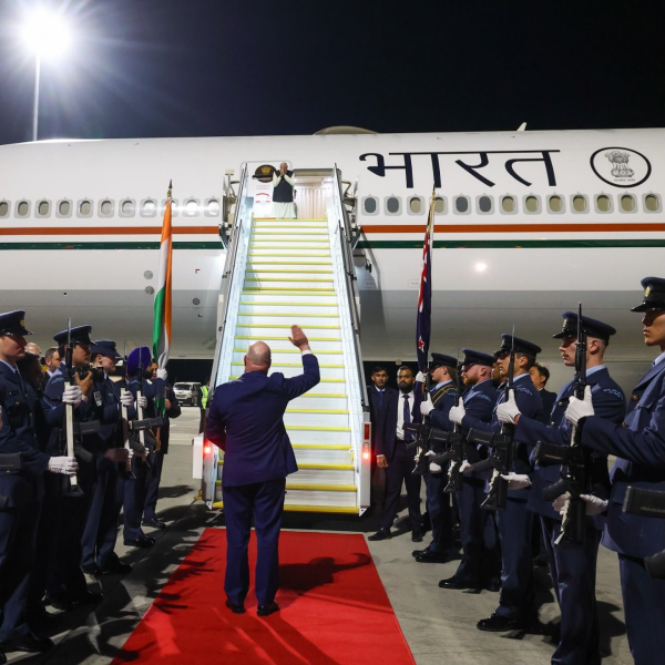 ছয় দিনের সফল ইন্দোনেশিয়া, অস্ট্রেলিয়া এবং নিউজিল্যান্ড সফর শেষ করে প্রধানমন্ত্রী নরেন্দ্র মোদী আজ নতুন দিল্লিতে ফিরে এসেছেন।