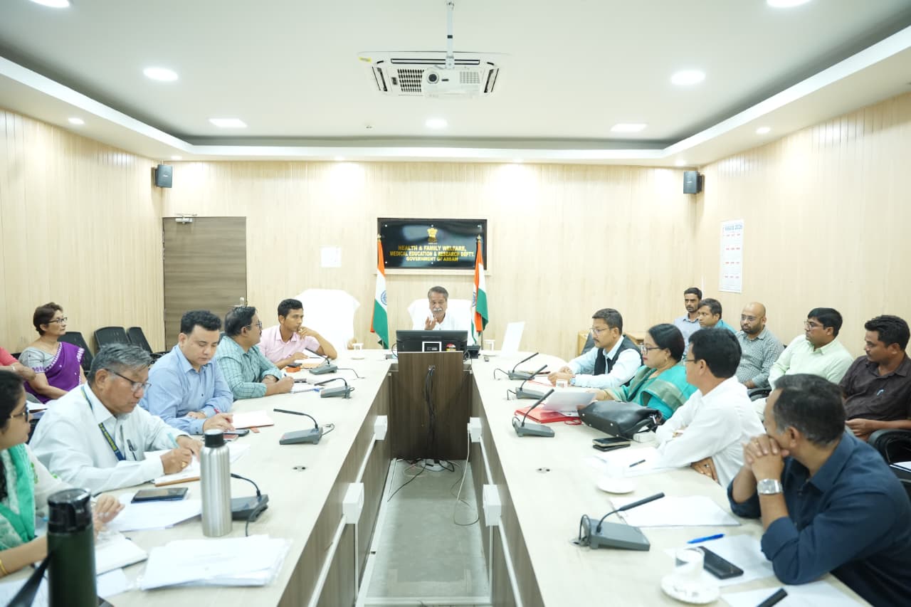 বানৰ প্ৰতি লক্ষ্য ৰাখি স্বাস্থ্য বিভাগক সাজু হৈ থাকিবলৈ মন্ত্ৰী অশোক সিংহলৰ নিৰ্দেশ