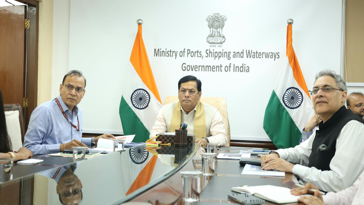 Union Minister Sarbananda Sonowal reviews safety and welfare measures for Indian seafarers