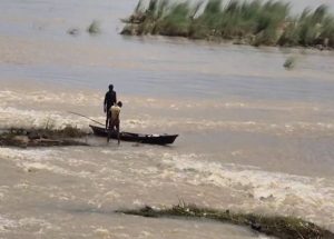 লাগাতার বৃষ্টিতে দামোদর নদেও জলস্তর বাড়তে শুরু করেছে। এর ফলে নদী ভাঙন ভয়াবহ আকার ধারণ করেছে পূর্ব  বর্ধমানের খন্ডঘোষ ব্লকের গৈতানপুর চরমান এলাকায়।