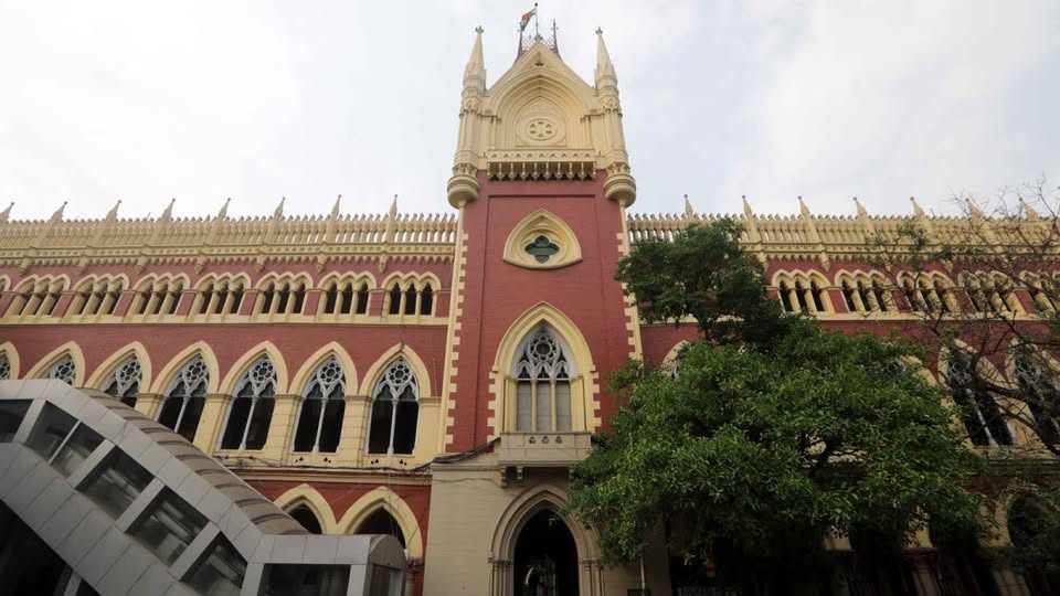 ধর্মতলায় নীট-এর প্রশ্ন ফাঁস কান্ডের প্রতিবাদ মিছিল থেকে সাংবাদিকদের ওপর হামলার ঘটনায় রাজ্যের কাছে রিপোর্ট তলব করেছে কলকাতা হাইকোর্ট।