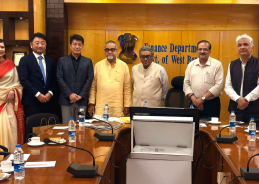 পশ্চিমবঙ্গে সেমিকন্ডাক্টর উৎপাদন কেন্দ্র গড়ার প্রস্তাব নিয়ে জাপানের বহুজাতিক শিল্প সংস্থা মিৎসুবিশি, রাজ্য সরকারের সঙ্গে বৈঠক করেছে।