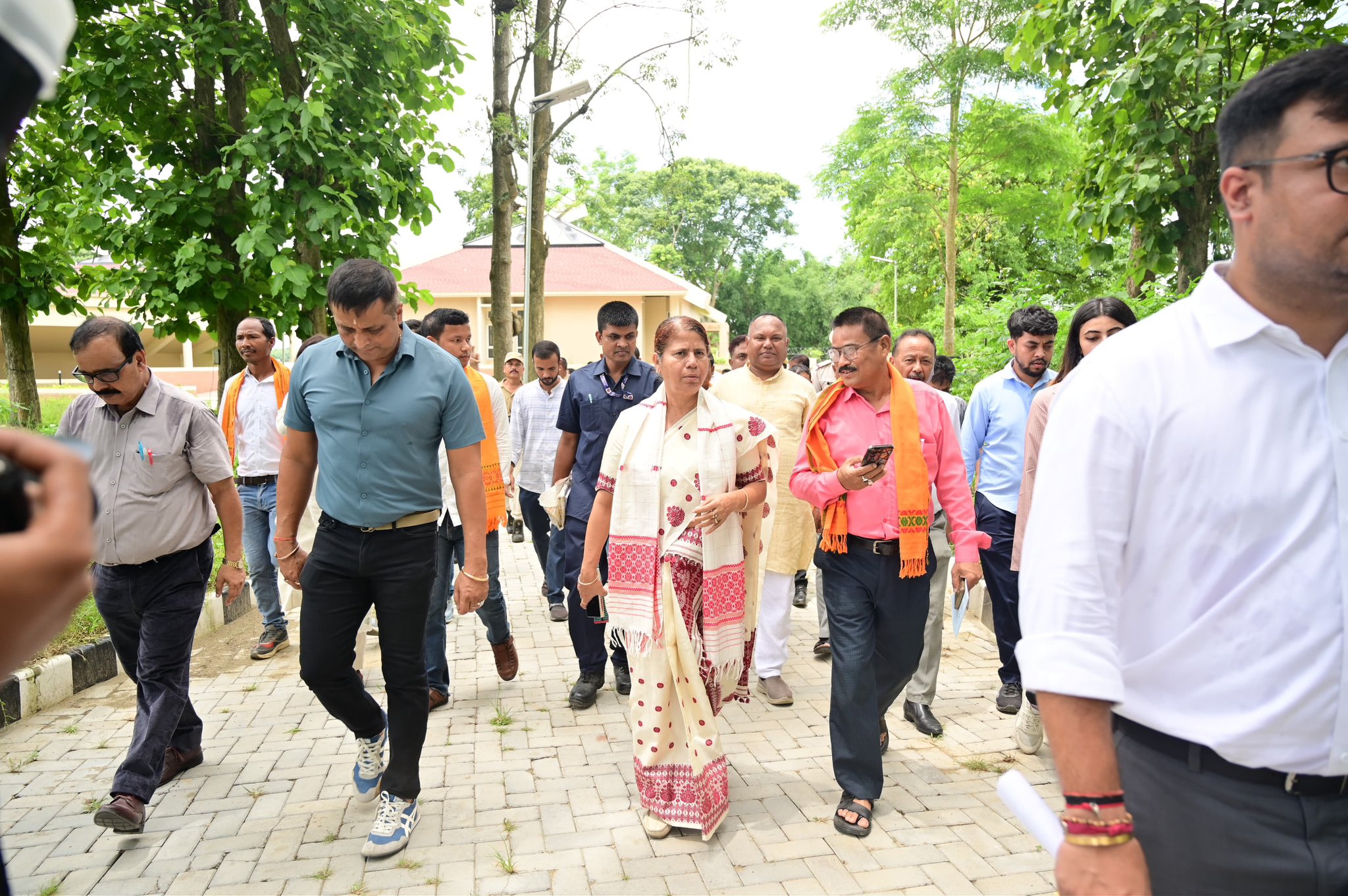 ৰহাত নিৰ্মাণৰত জোঙাল বলহু পর্যটন ক্ষেত্ৰ পৰিদৰ্শন মন্ত্রী অজন্তা নেওগৰ