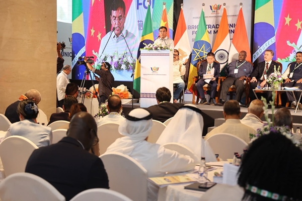 Union Labour Minister advises youth to upgrade skills by using latest technology of AI 