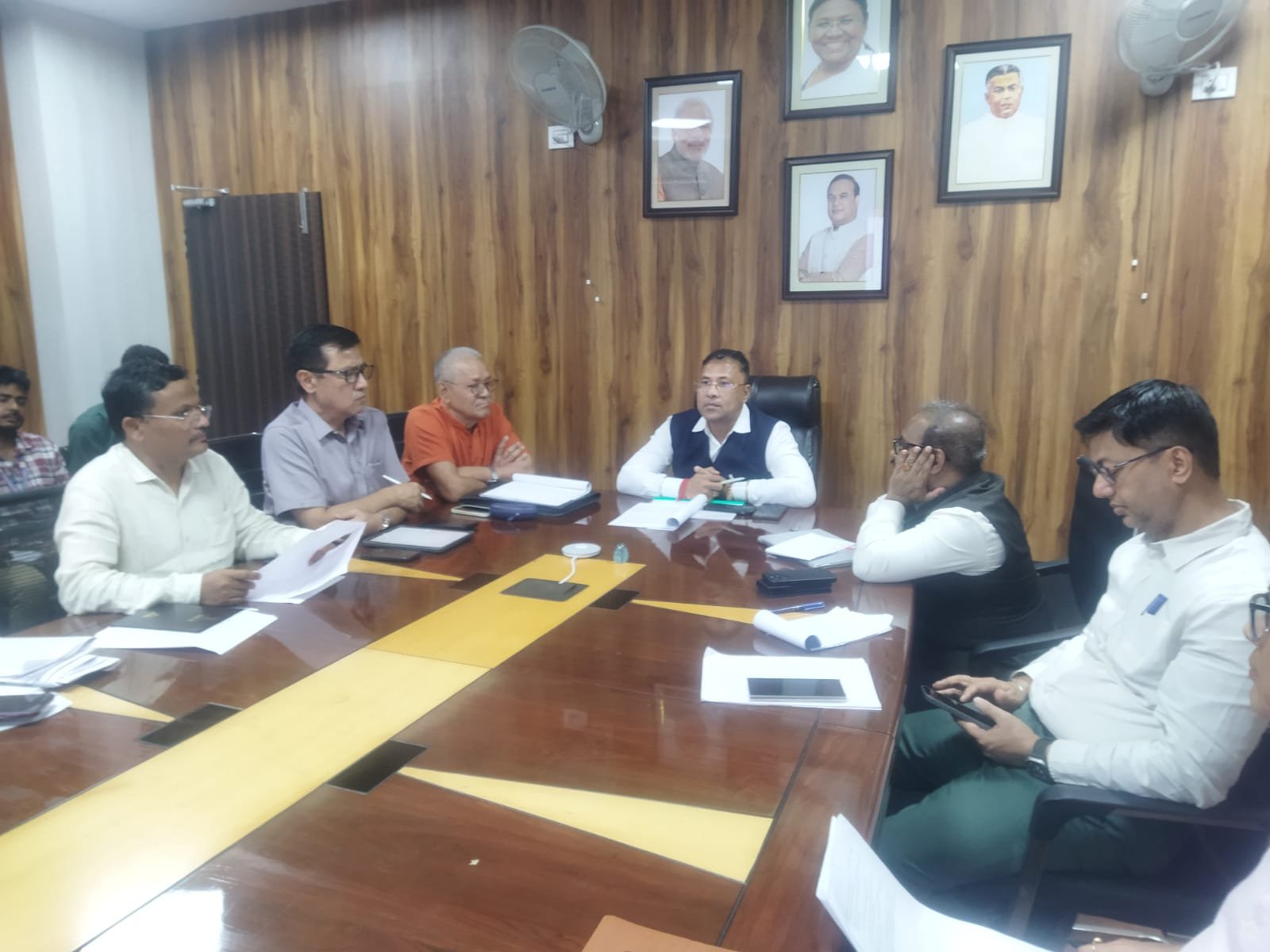 জাগীৰোডৰ ছেমি কণ্ডাক্টৰ প্ৰকল্পই ২৭ হাজাৰ কর্মসংস্থাপনৰ সুযোগ সৃষ্টি কৰিব : মন্ত্রী বিমল বৰা