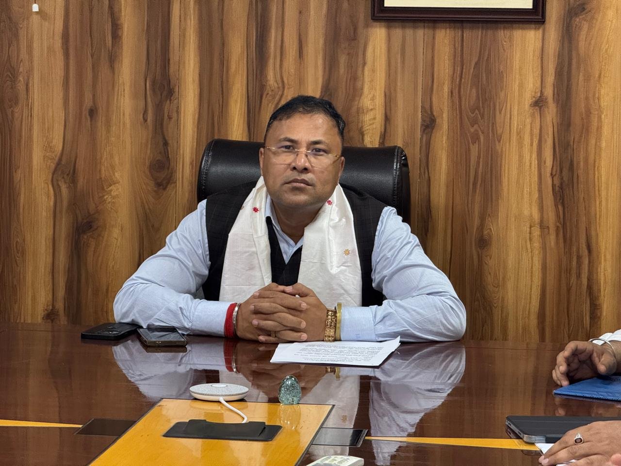 ৰবীন্দ্ৰ ভৱনৰ মেৰামতিৰ কাম শীঘ্ৰে সম্পন্ন কৰাৰ বাবে ব্যৱস্থা গ্রহণ