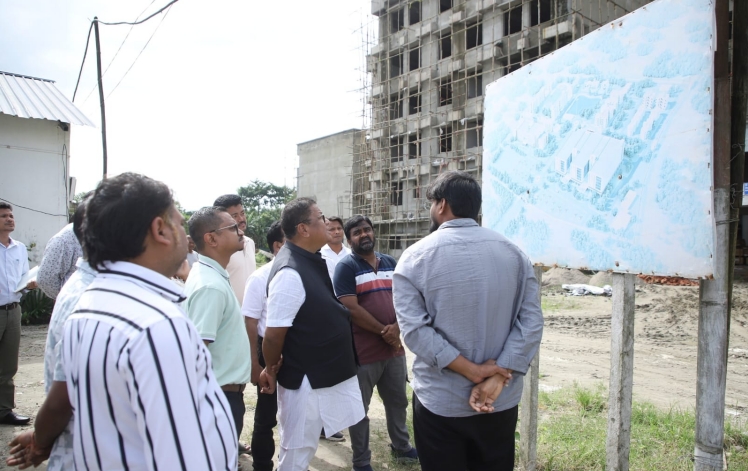 ধেমাজি চিকিৎসা মহাবিদ্যালয়ৰ নিৰ্মাণ কাৰ্য  শিক্ষা মন্ত্রী ডাঃ ৰণোজ পেগুৰ পৰিদৰ্শন