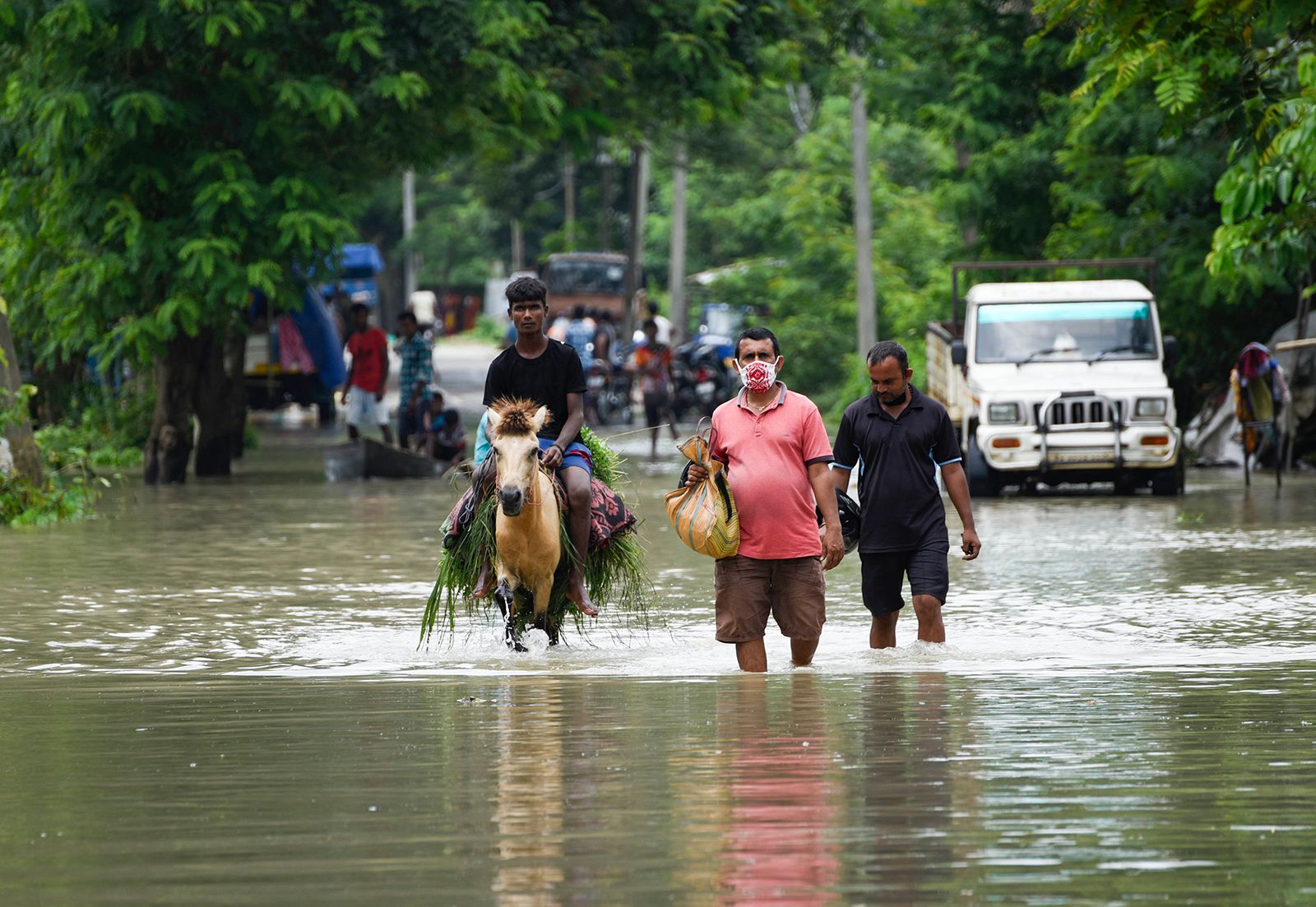 Floods continue to affect six Assam districts