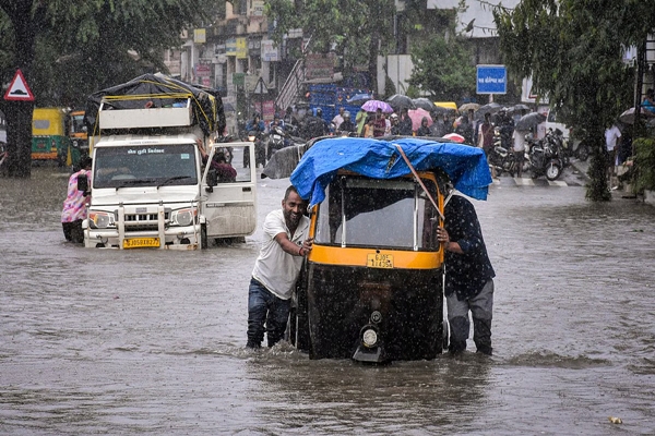 Heavy rains continue to lash several parts of Gujarat affecting normal life