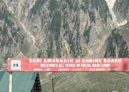 J&K: Amarnath Yatra begins as first batch of pilgrims arrives at Nunwan and Baltal Camps