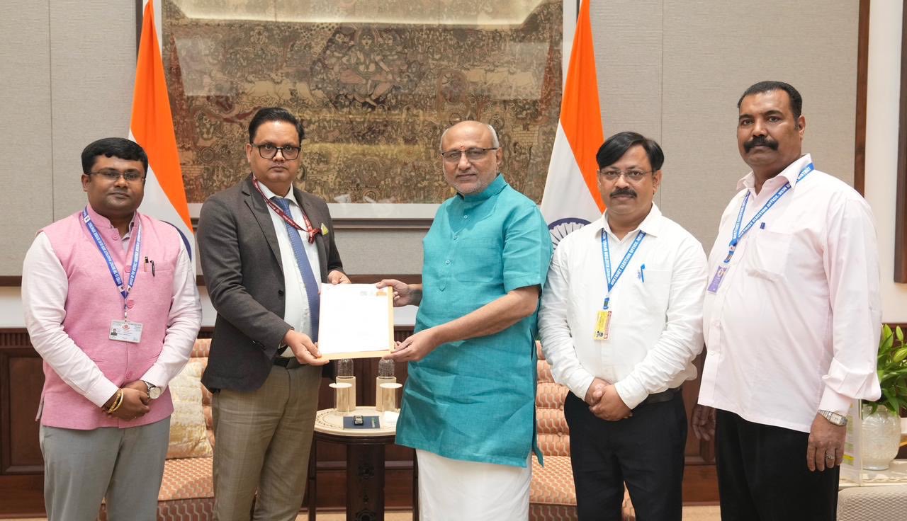 ভোটাৰ তালিকাৰ বিশেষ পুংখানুপুংখ পুনৰীক্ষণ (SIR) প্ৰক্ৰিয়াৰ অধীনত গণনা প্ৰ-পত্ৰ দাখিল উপ-ৰাষ্ট্ৰপতি চি পি ৰাধাকৃষ্ণনৰ