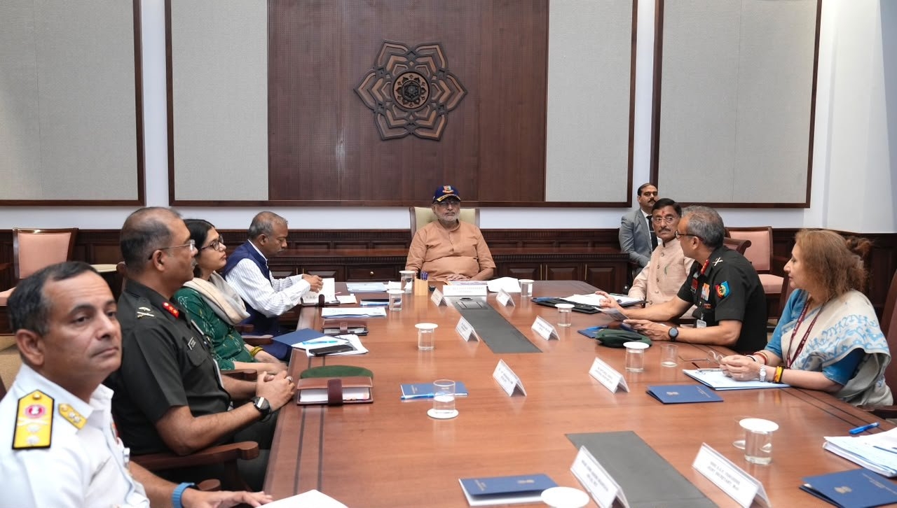উপ ৰাষ্ট্ৰপতি চি পি ৰাধাকৃষ্ণণক সাক্ষাৎ প্ৰতিৰক্ষা ৰাজ্যমন্ত্ৰী সঞ্জয় শেঠৰ