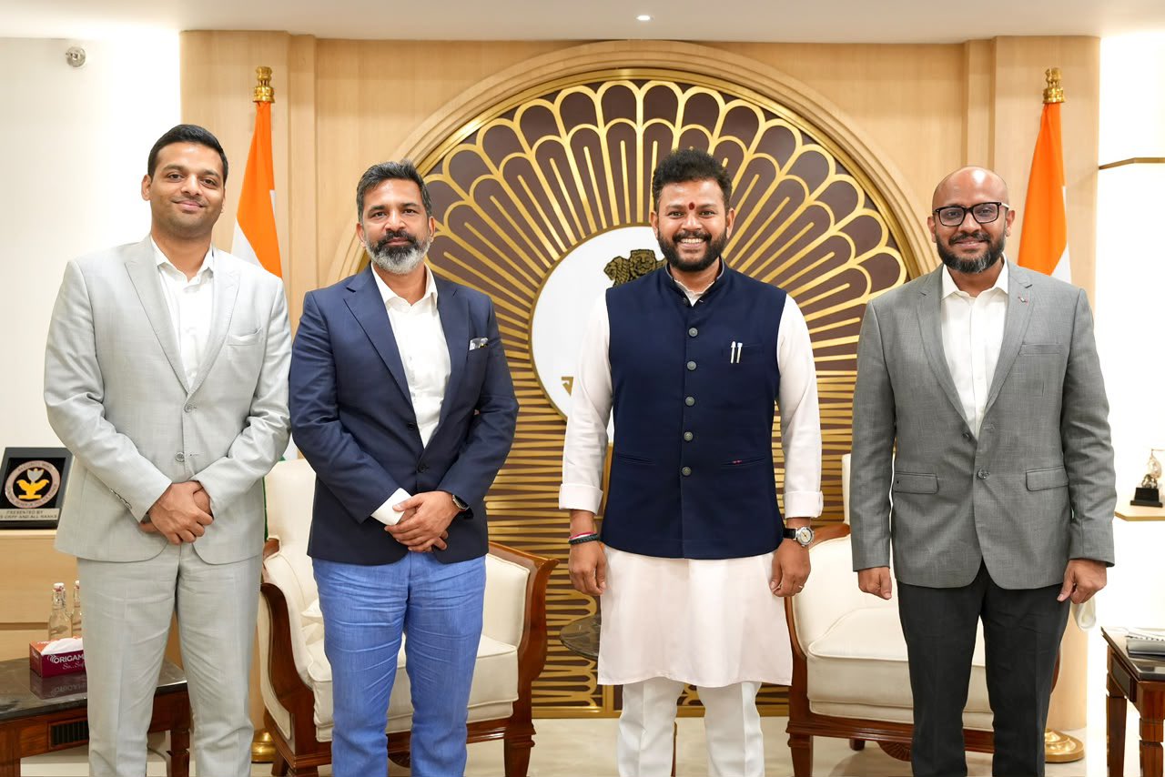 नागर विमानन मंत्री राम मोहन नायडू ने विश्व आर्थिक मंच के प्रतिनिधिमंडल से की मुलाकात