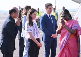 President Droupadi Murmu arrives in Republic of Moldova, holds bilateral talks with Moldovan President