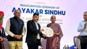 কেন্দ্রীয় অর্থমন্ত্রী নির্মলা সীতারমন মুম্বাইয়ের নরিমান পয়েন্টে আজ আয়কর বিভাগের নতুন অফিস কমপ্লেক্স,  ‘আয়কর সিন্ধু’-র উদ্বোধন করেন
